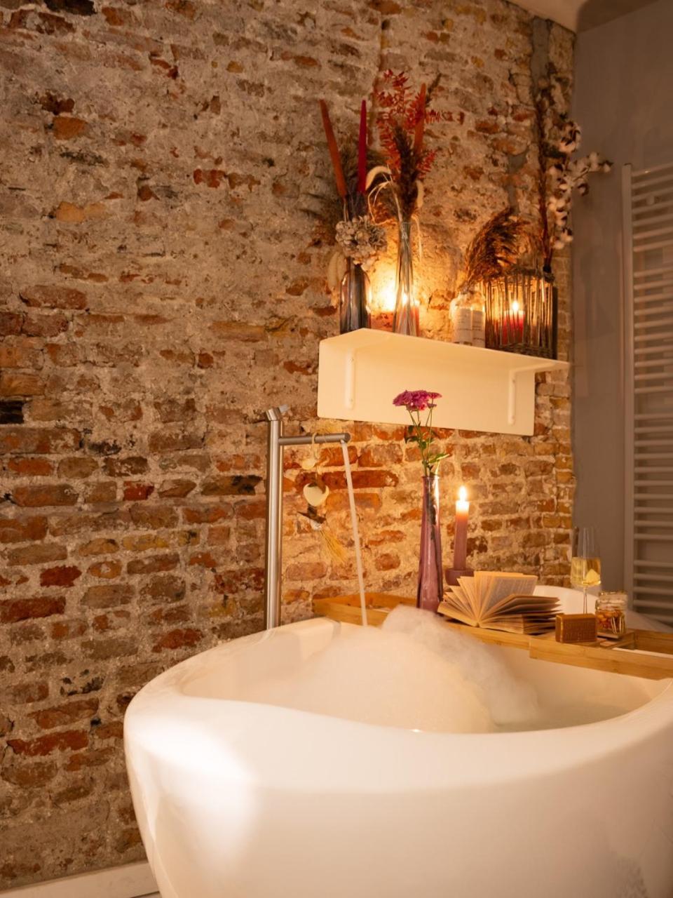 Georgia'S Bathhouse Apartment เบรดา ภายนอก รูปภาพ