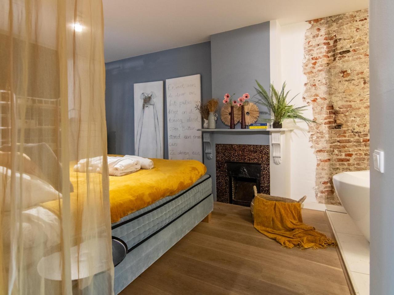 Georgia'S Bathhouse Apartment เบรดา ภายนอก รูปภาพ